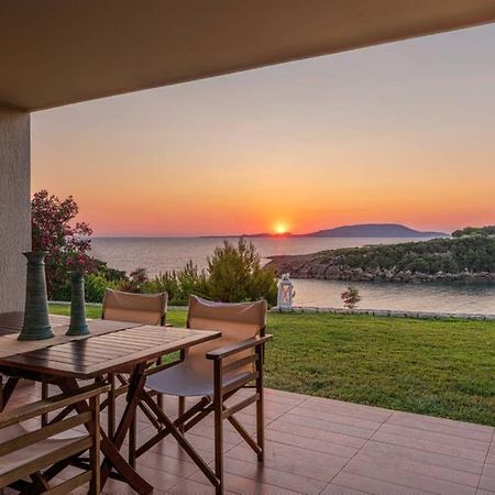 Villa Idyle - Beachfront Residence Tragána Exterior foto